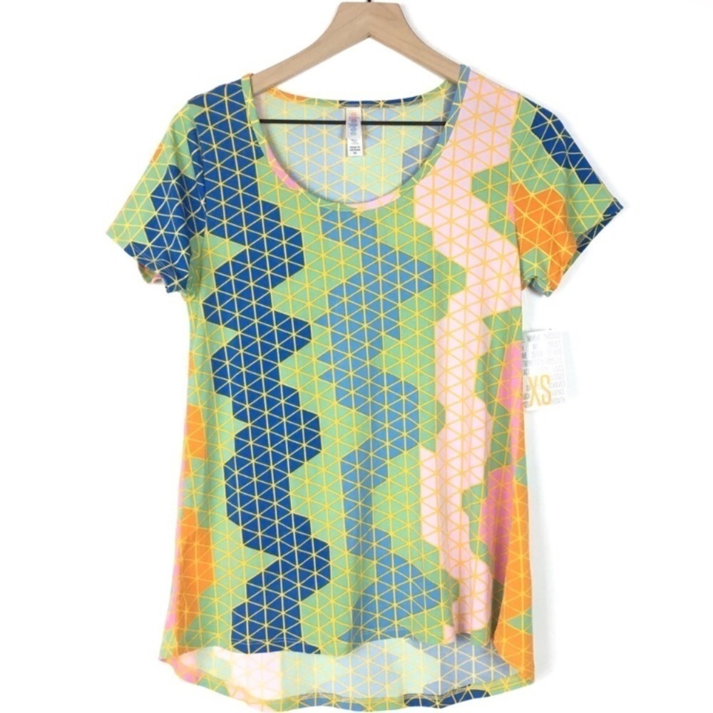 LULAROE Classic T Shirt Top Hi Lo Grid Honeycomb DNA Science Print Size XS NWT